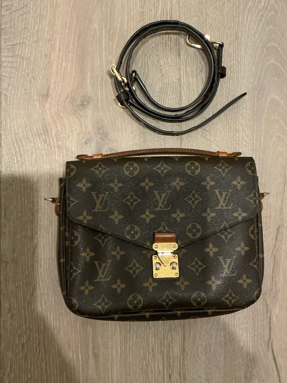 Louis Vuitton Brown Monogram Pochette Métis